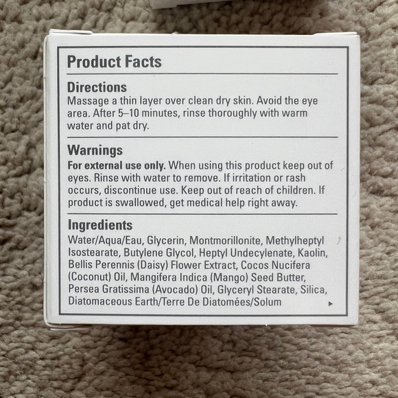 Rodan + Fields Recharge detox charcoal face mask - Picture 3 of 6